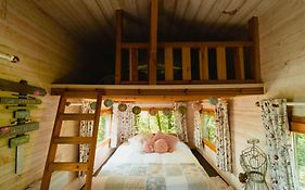 Les 7 Meuses - Restaurant & Hebergements Hoteliers - Insolites - Wellness - Gites